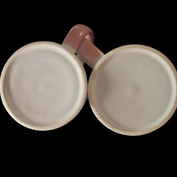 2 CERAMIC SWIFTEA MUGS. NEVER USED NEW WITHOUT TAGS . BOOKS ARE ALBUM NAMES - Picture 3 of 4